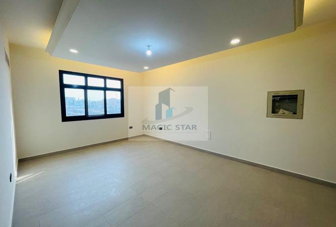 126119408 - Property Image 3