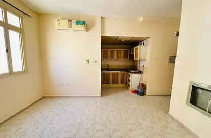 Apartment - Studio - 1 Bathroom for rent in Fire Station Road - Muwaileh - Sharjah