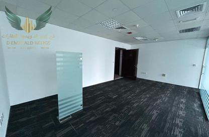 Office Space - Studio - 1 Bathroom for rent in Churchill Towers - Business Bay - Dubai
