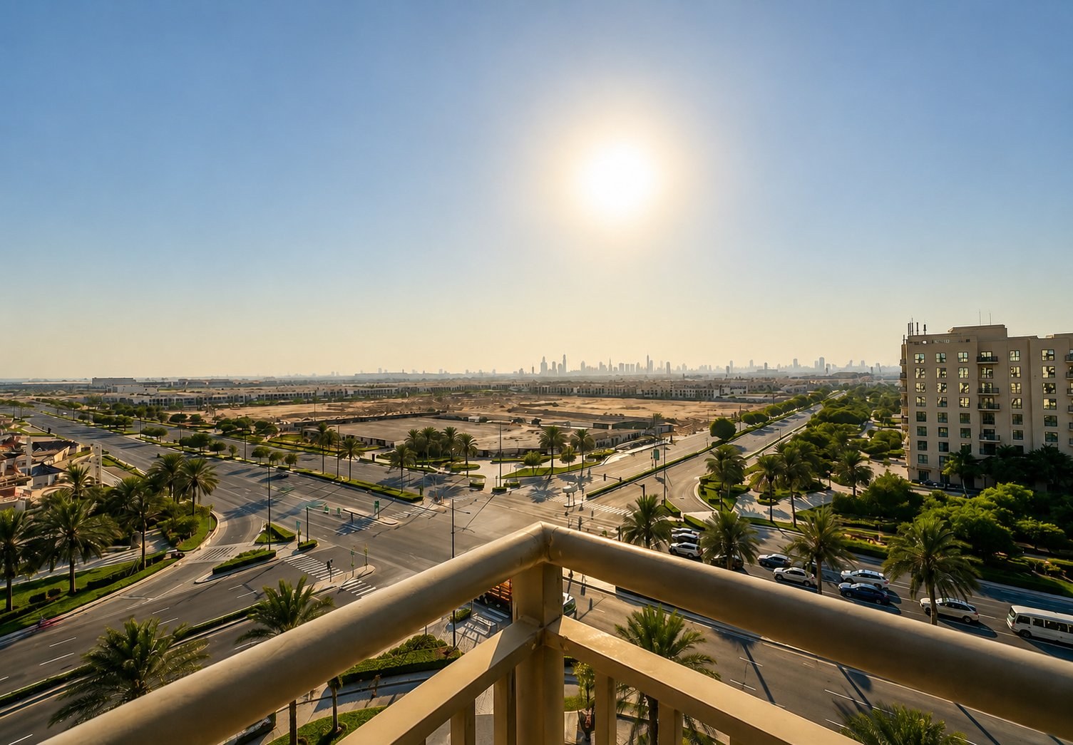 Spacious | High Floor | Dual Balcony | W/ maids