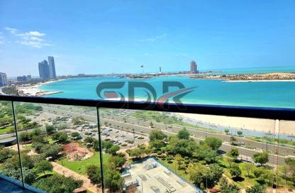 Apartment - 4 Bedrooms - 4 Bathrooms for rent in Baynuna Tower 1 - Corniche Road - Abu Dhabi Apartment - 4 Bedrooms - 4 Bathrooms for rent in Baynuna Tower 1 - Corniche Road - Abu Dhabi