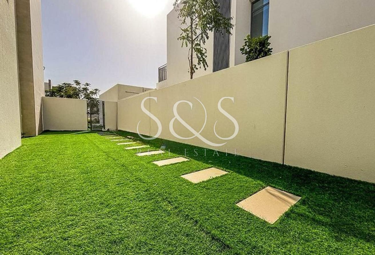 4BR+Maid | Landscaped Garden | Ready to Move photo 3