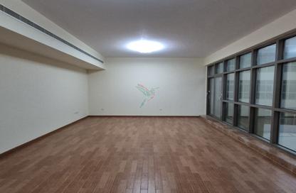 Apartment - 3 Bedrooms - 3 Bathrooms for rent in Khalifa Street - Central District - Al Ain