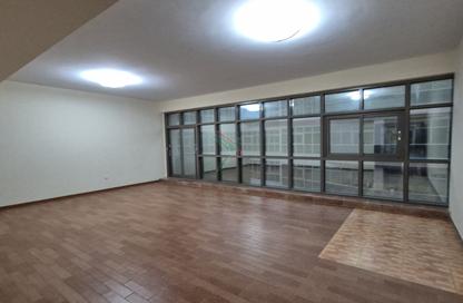 Apartment - 3 Bedrooms - 3 Bathrooms for rent in Khalifa Street - Central District - Al Ain