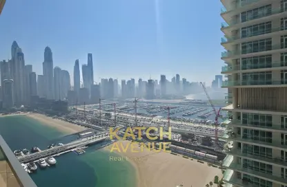 شقة - غرفة نوم - 1 حمام للايجار في برج Marina Vista 1 - مارينا فيستا - إعمار بيتشفرونت - دبي هاربور - دبي