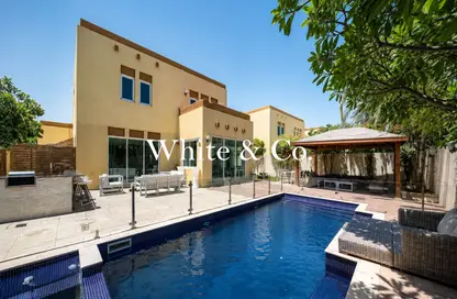 Villa - 4 Bedrooms - 4 Bathrooms for rent in District 7 - Jumeirah Park - Dubai