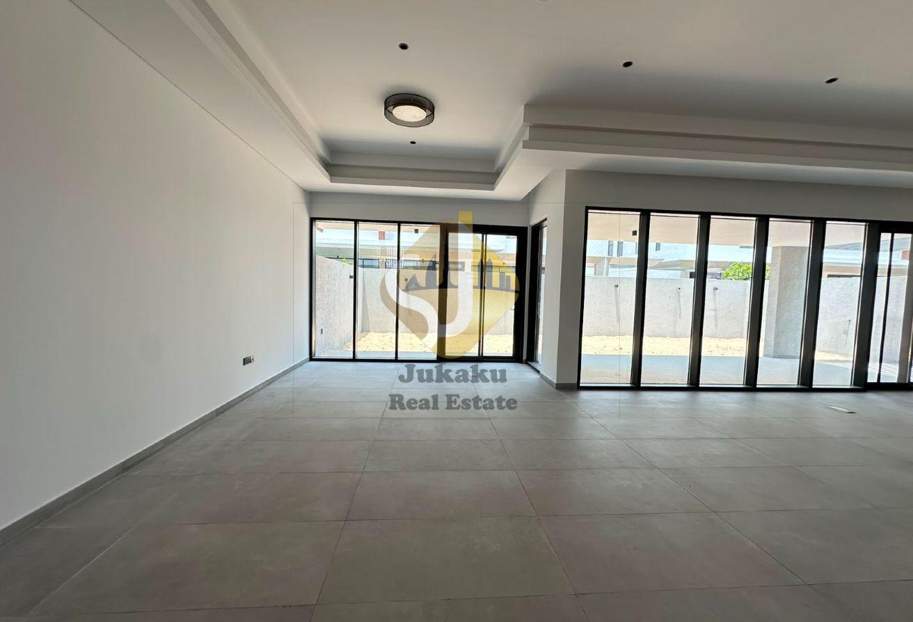 BRAND NEW ULTRA-LUXURY 4 BR VILLA FOR RENT photo 21