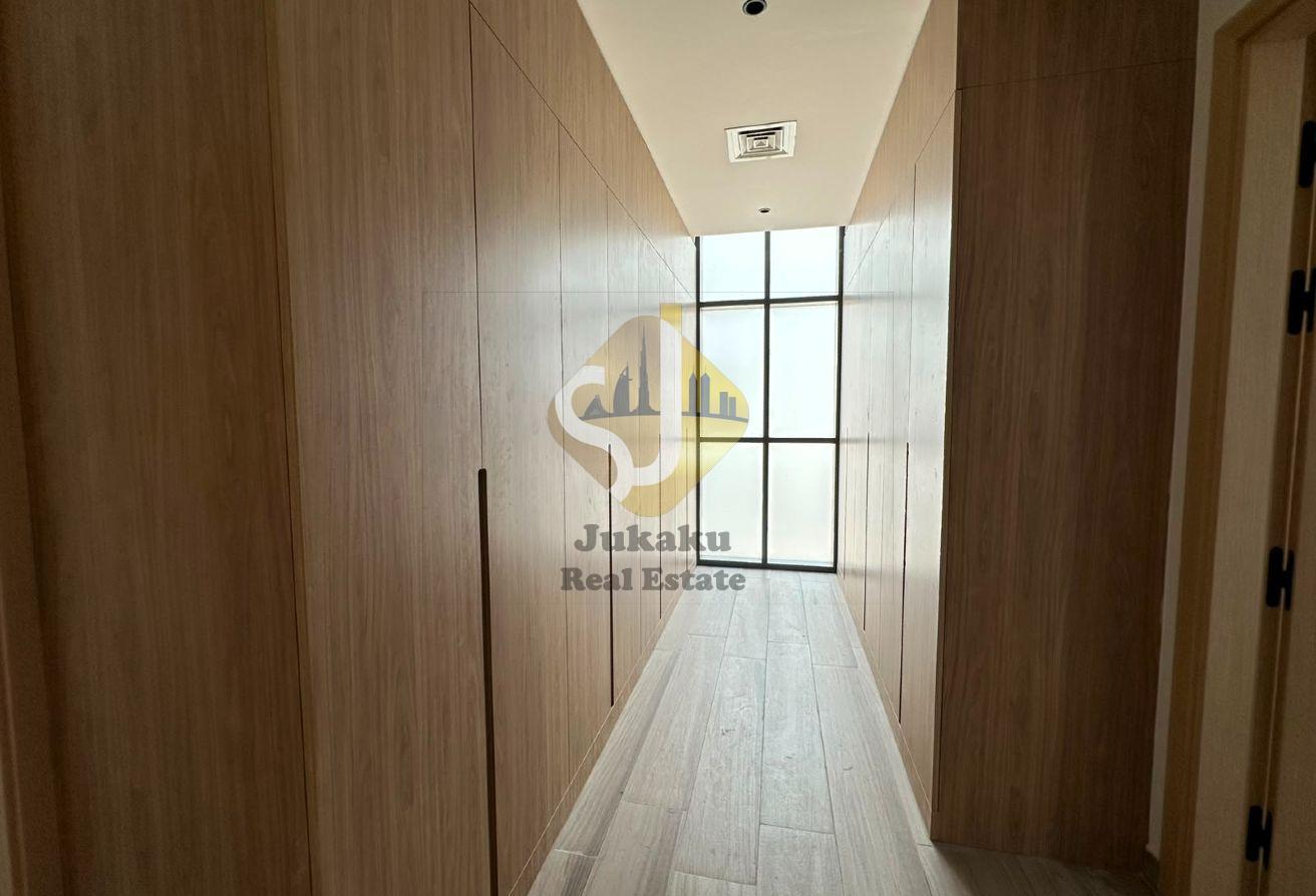 BRAND NEW ULTRA-LUXURY 4 BR VILLA FOR RENT photo 11
