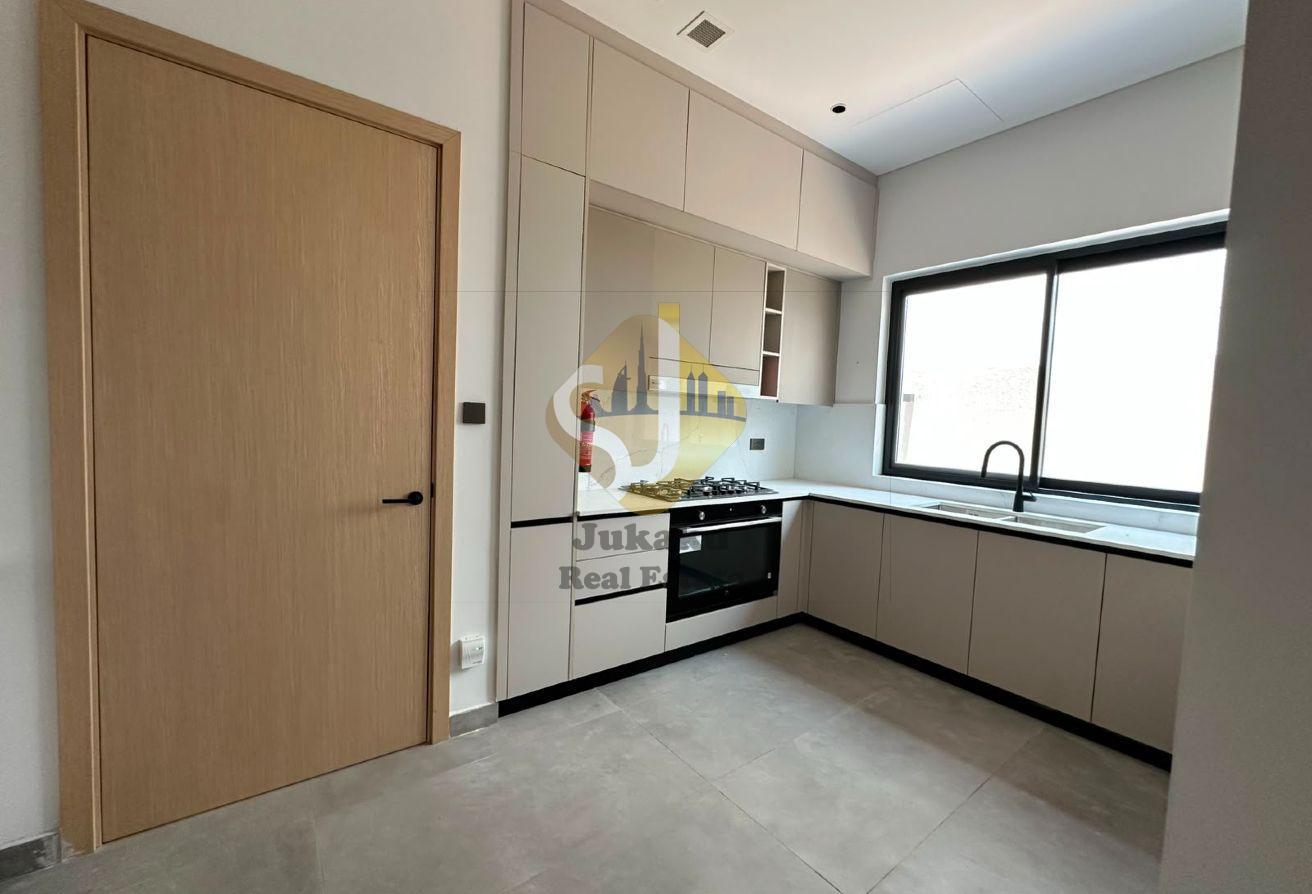 BRAND NEW ULTRA-LUXURY 4 BR VILLA FOR RENT photo 10