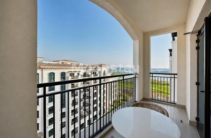Apartment - 1 - 1 for rent in Views A - Yas Golf Collection - Yas Island - Abu Dhabi