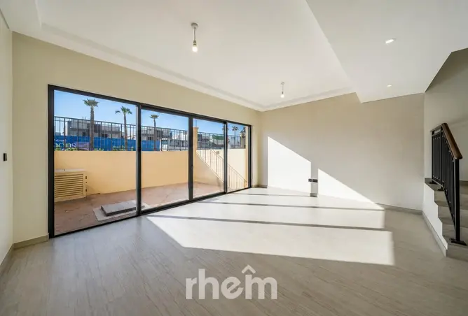 121999917 - Property Image 2