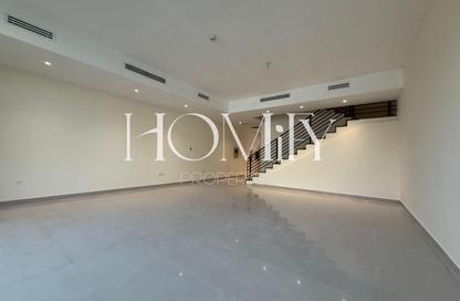 Villa - 4 - 5 for rent in Balmoral Heights - District 14 - Jumeirah Village Circle - Dubai Villa - 4 - 5 for rent in Balmoral Heights - District 14 - Jumeirah Village Circle - Dubai