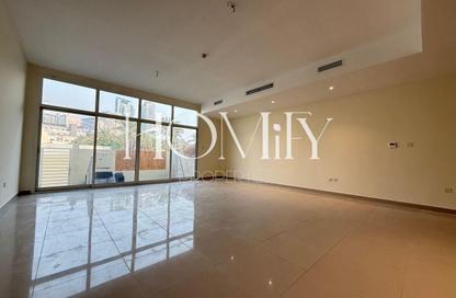 Villa - 4 - 5 for rent in Balmoral Heights - District 14 - Jumeirah Village Circle - Dubai