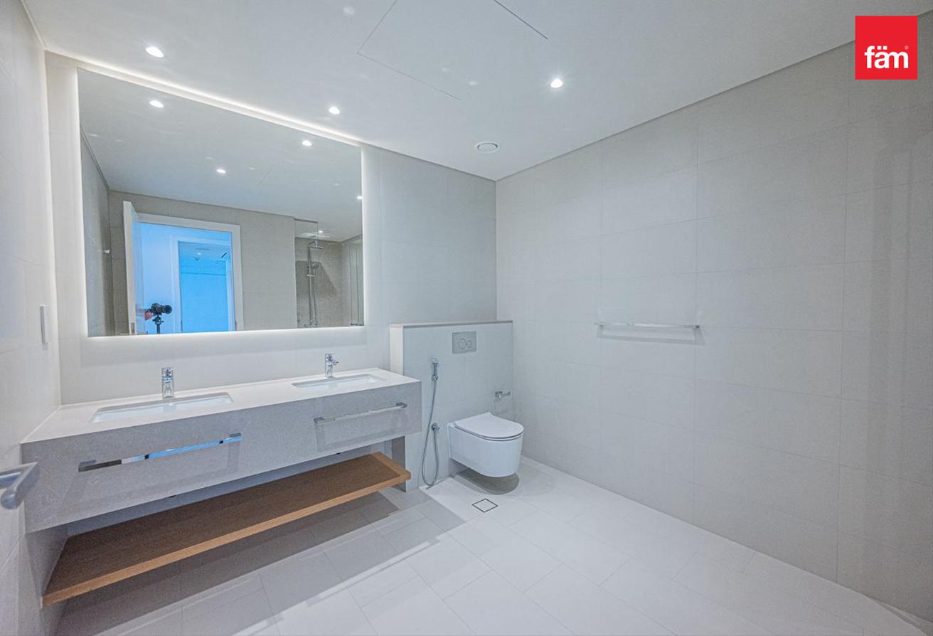 Stunning View | Mid Floor | Private Beach photo 7