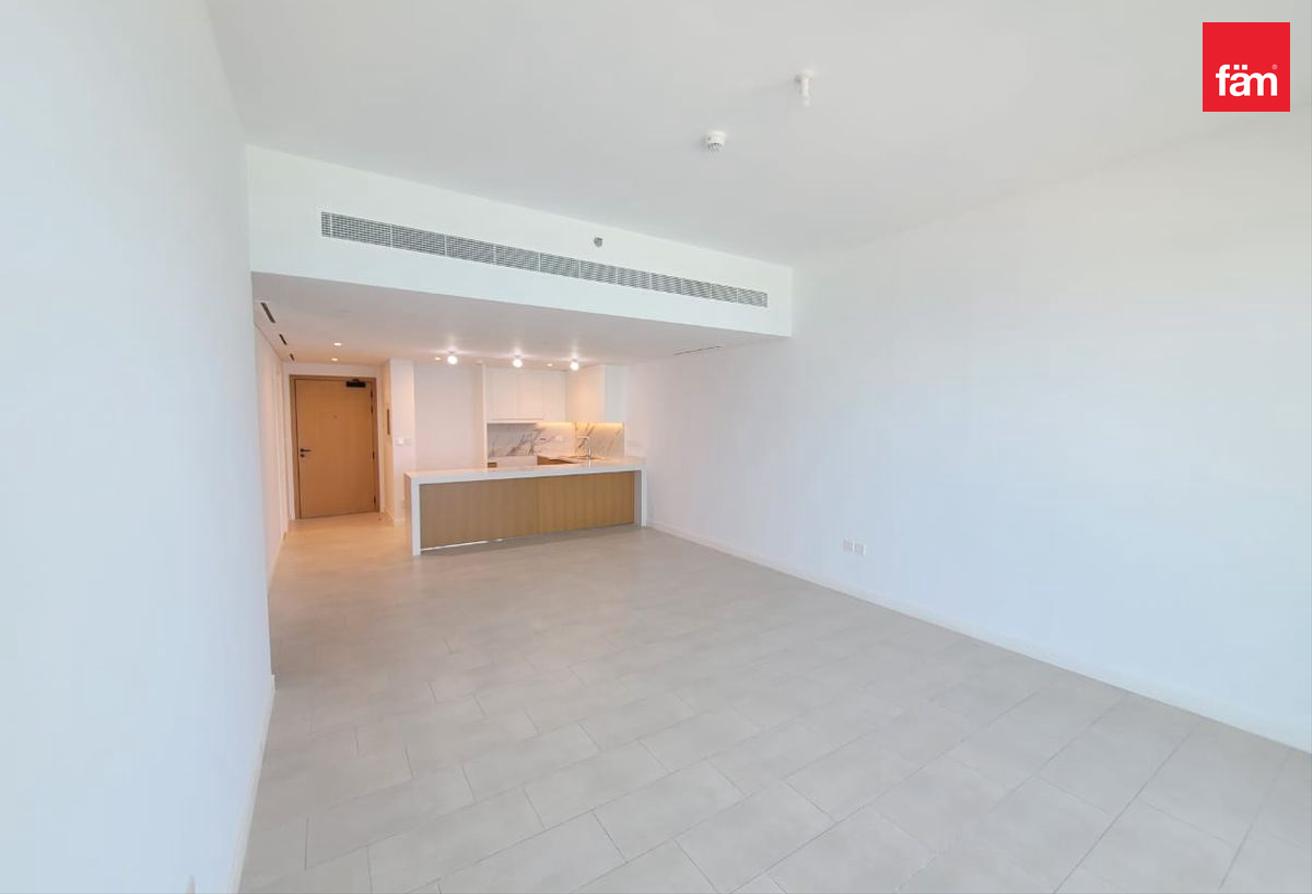 Stunning View | Mid Floor | Private Beach photo 5