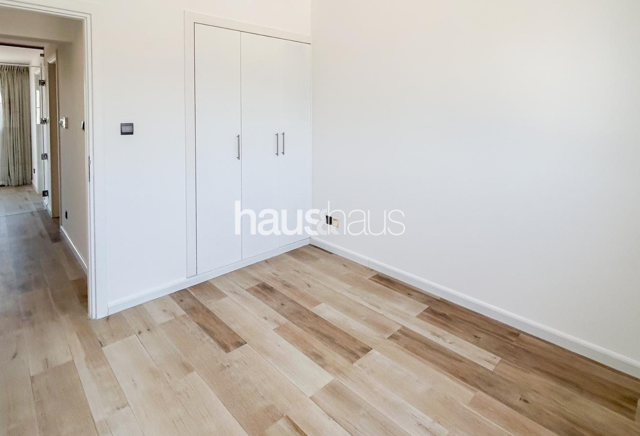 2M | Fully Upgraded | Lake View | Exclusive photo 7