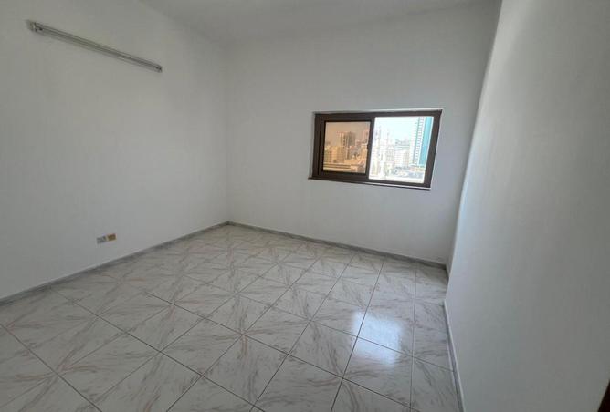 67450987 - صورة العقار 3