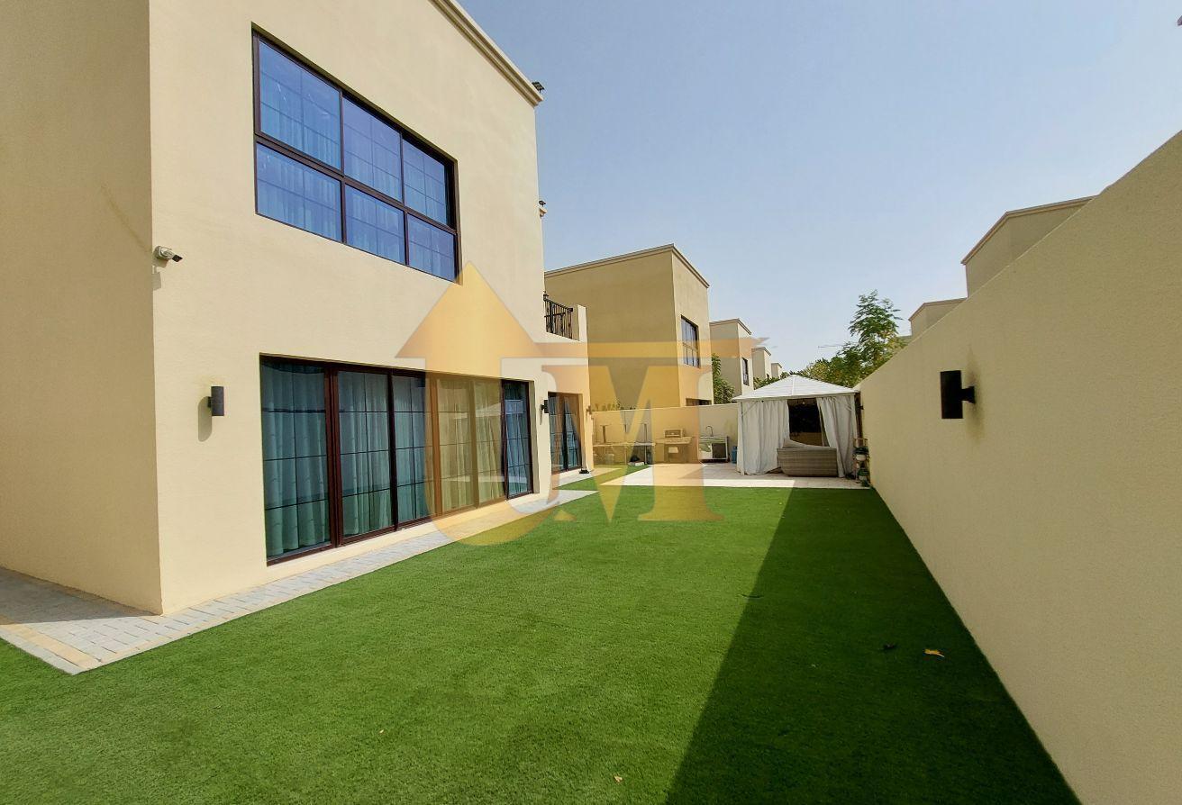 Ultra Luxury|Fully Furnished |Pvt. 4BR+Maid Villa photo 6