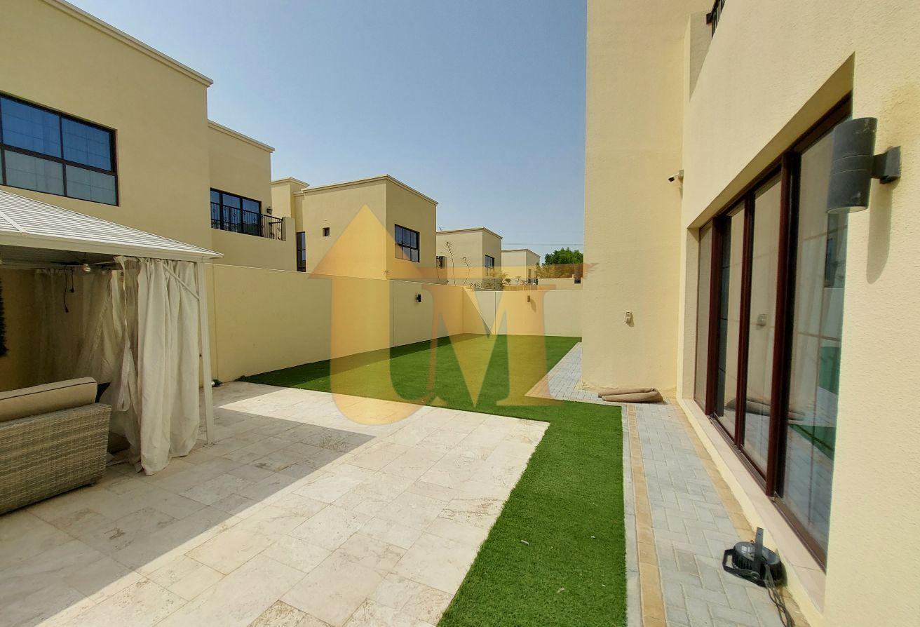Ultra Luxury|Fully Furnished |Pvt. 4BR+Maid Villa photo 4