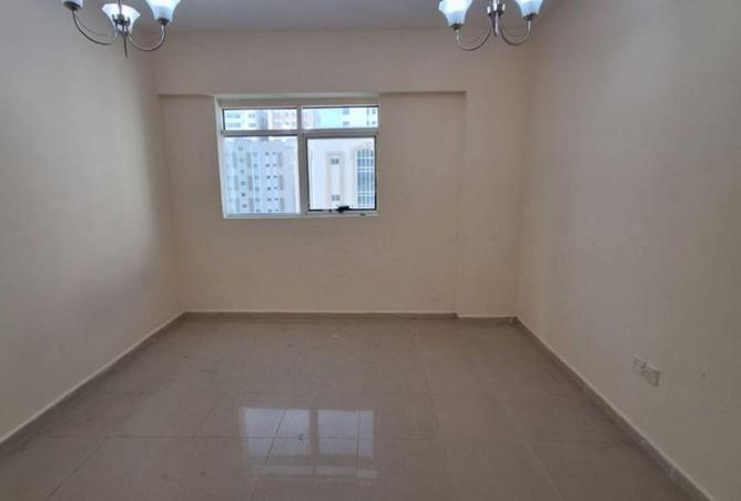 100833580 - Property Image 3