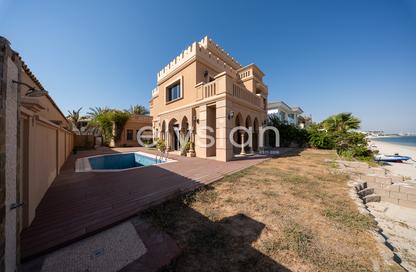 Villa - 5 - 6 for rent in Garden Homes Frond A - Garden Homes - Palm Jumeirah - Dubai