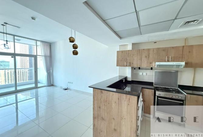 2-bed apartment in Continental Tower · Vacant · Marina view — photo 2