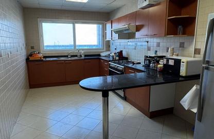 Apartment - 2 Bedrooms - 3 Bathrooms for sale in Palm Tower 1 - Palm Towers - Al Majaz - Sharjah