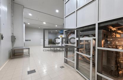 Warehouse - Studio - 3 Bathrooms for rent in Al Quoz Industrial Area 4 - Al Quoz Industrial Area - Al Quoz - Dubai Warehouse - Studio - 3 Bathrooms for rent in Al Quoz Industrial Area 4 - Al Quoz Industrial Area - Al Quoz - Dubai