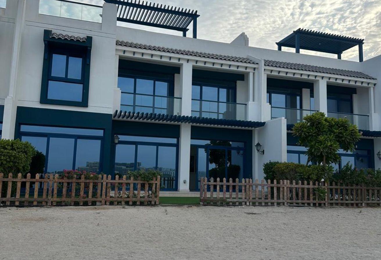 Beachfront Corner Villa | Burj Al Arab View photo 5