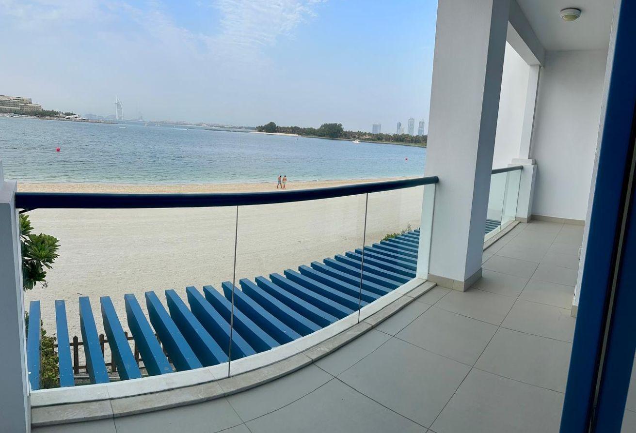 Beachfront Corner Villa | Burj Al Arab View photo 16