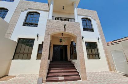 Apartment - 5 Bedrooms - 6 Bathrooms for rent in Al Bateen - Al Ain Apartment - 5 Bedrooms - 6 Bathrooms for rent in Al Bateen - Al Ain