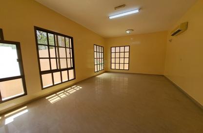 Apartment - 5 Bedrooms - 6 Bathrooms for rent in Al Bateen - Al Ain Apartment - 5 Bedrooms - 6 Bathrooms for rent in Al Bateen - Al Ain