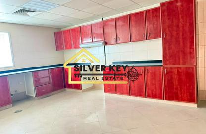 Apartment - 3 Bedrooms - 4 Bathrooms for rent in Al Majaz 2 - Al Majaz - Sharjah