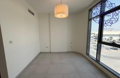 Apartment - 2 - 3 for rent in Al Nasr Central Building - Oud Metha - Bur Dubai - Dubai Apartment - 2 - 3 for rent in Al Nasr Central Building - Oud Metha - Bur Dubai - Dubai