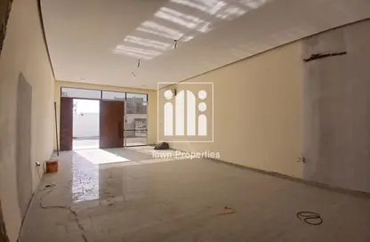 Villa - 4 Bedrooms - 6 Bathrooms for rent in Madinat Al Riyad - Abu Dhabi