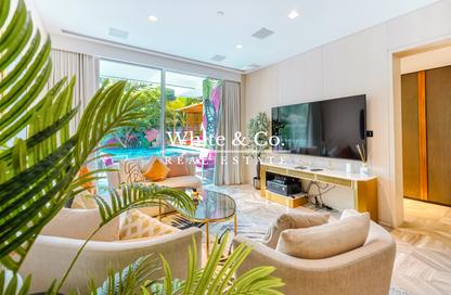 Apartment - 2 - 3 for rent in Five Palm Jumeirah - Palm Jumeirah - Dubai