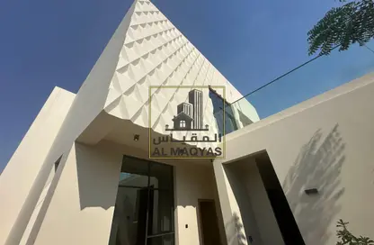 تاون هاوس - 4 غرف نوم - 5 حمامات للبيع في حيان - الشارقة