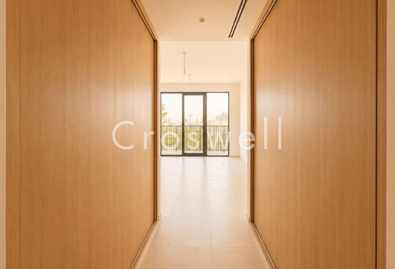 Corner Unit | Direct Park Access | 5BR Villa photo 8