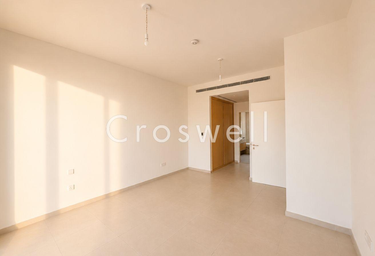 Corner Unit | Direct Park Access | 5BR Villa photo 5