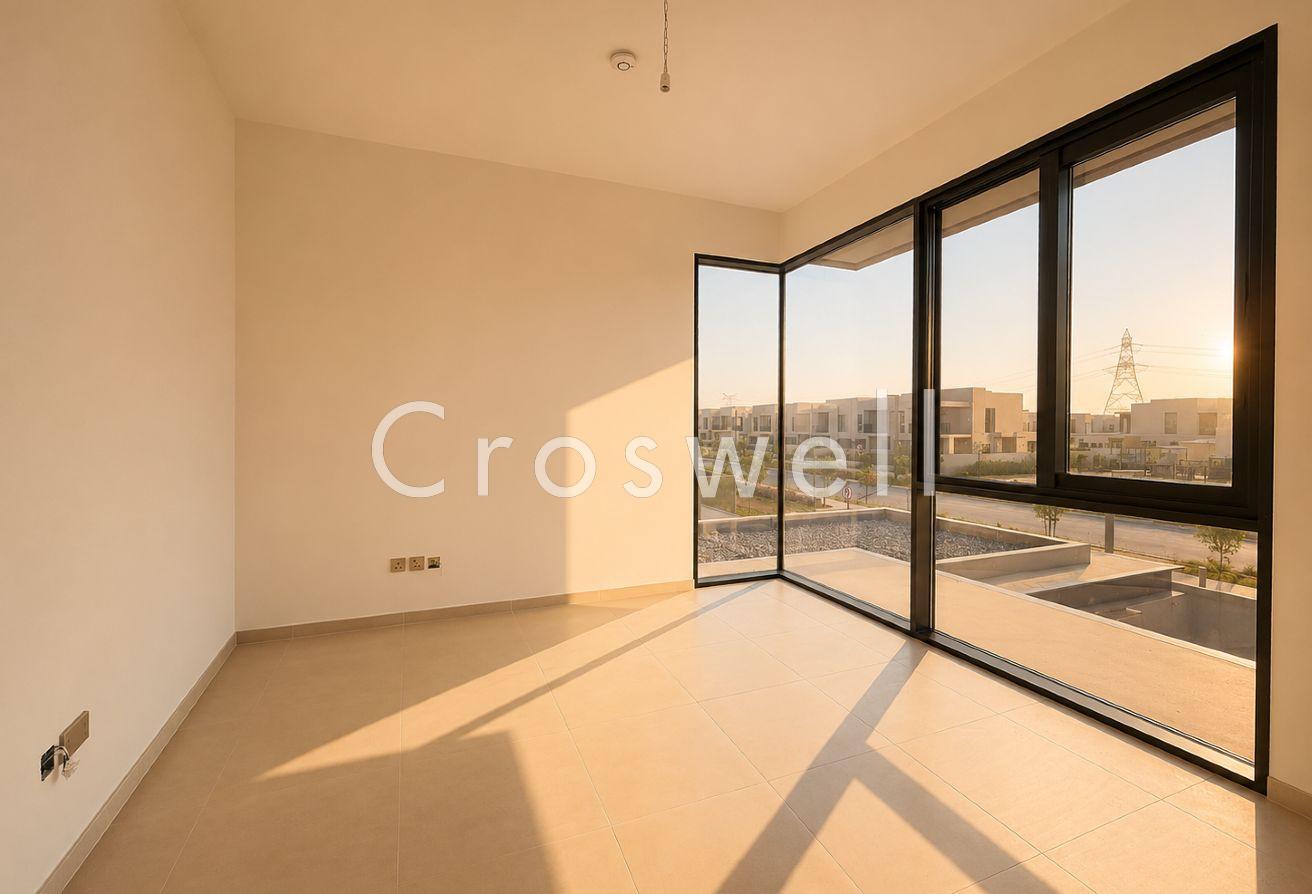 Corner Unit | Direct Park Access | 5BR Villa photo 7