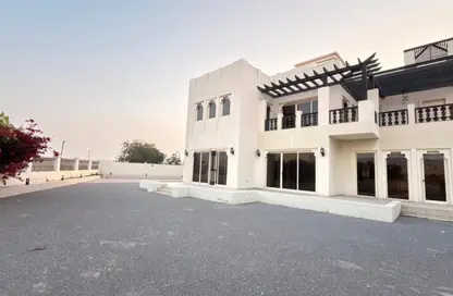 فيلا - 4 غرف نوم - 6 حمامات للايجار في فلل قرية الحمرا - قرية الحمرا - رأس الخيمة