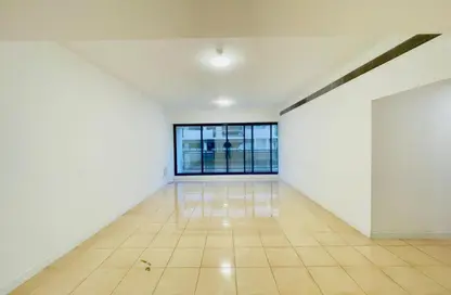 Apartment - 2 Bedrooms - 2 Bathrooms for rent in Mankhool Building - Mankhool - Bur Dubai - Dubai