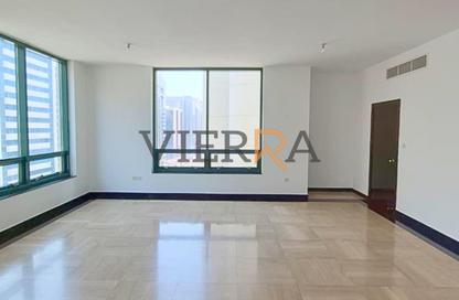 Apartment - 3 Bedrooms - 4 Bathrooms for rent in Liwa Centre Towers - Hamdan Street - Abu Dhabi