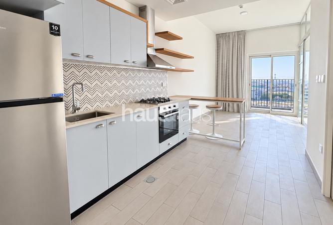 Semi-Furnished | Multiple Cheques | Vacant