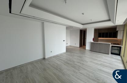 Apartment - 1 - 2 for sale in St. Regis Residences Financial Center Road - Downtown Dubai - Dubai