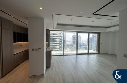 Apartment - 1 - 2 for sale in St. Regis Residences Financial Center Road - Downtown Dubai - Dubai