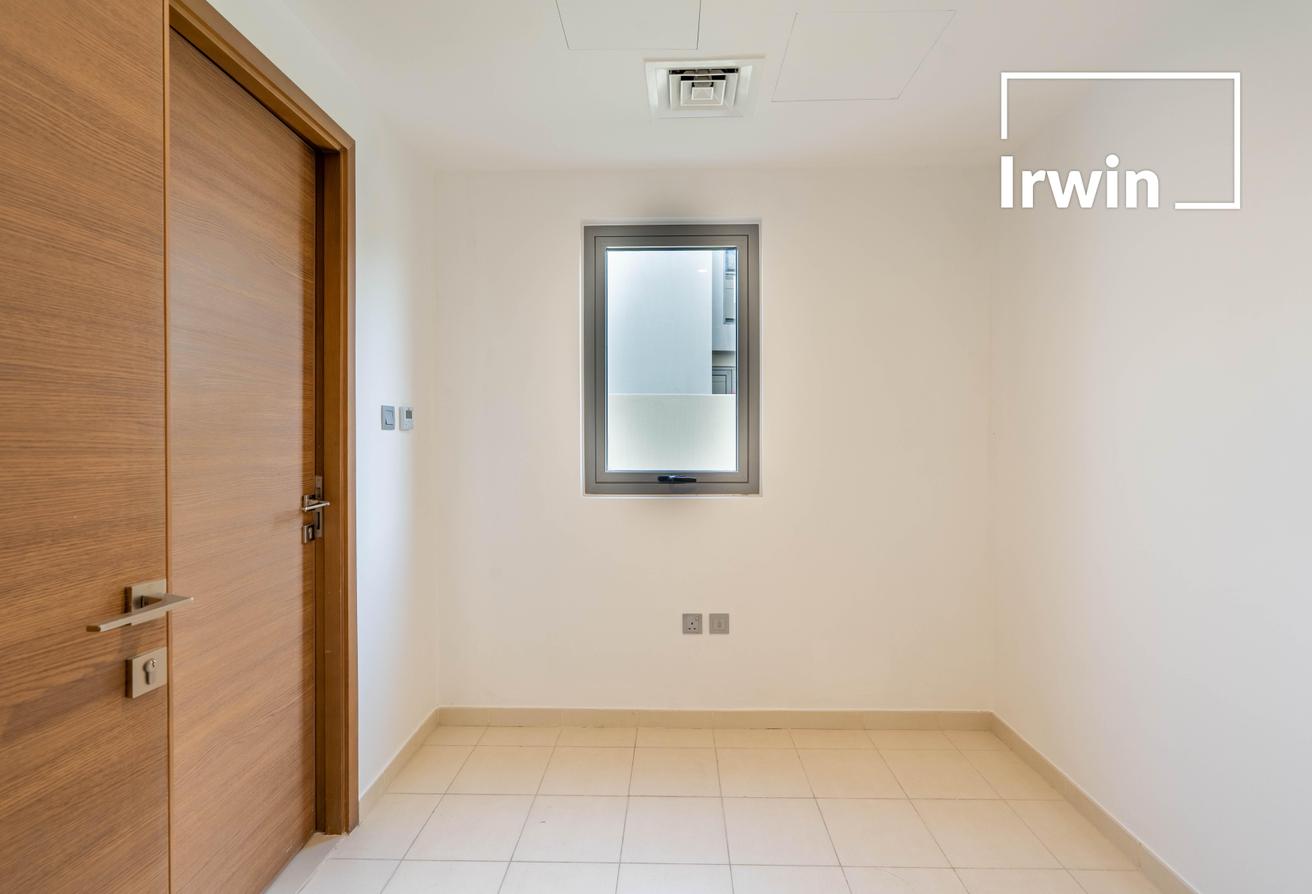 Vacant | Unfurnished | Largest Plot photo 24