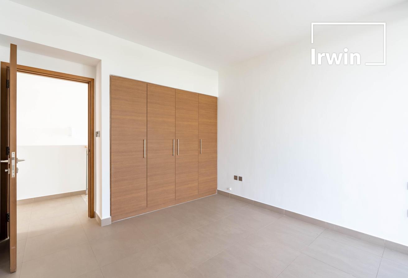 Vacant | Unfurnished | Largest Plot photo 18