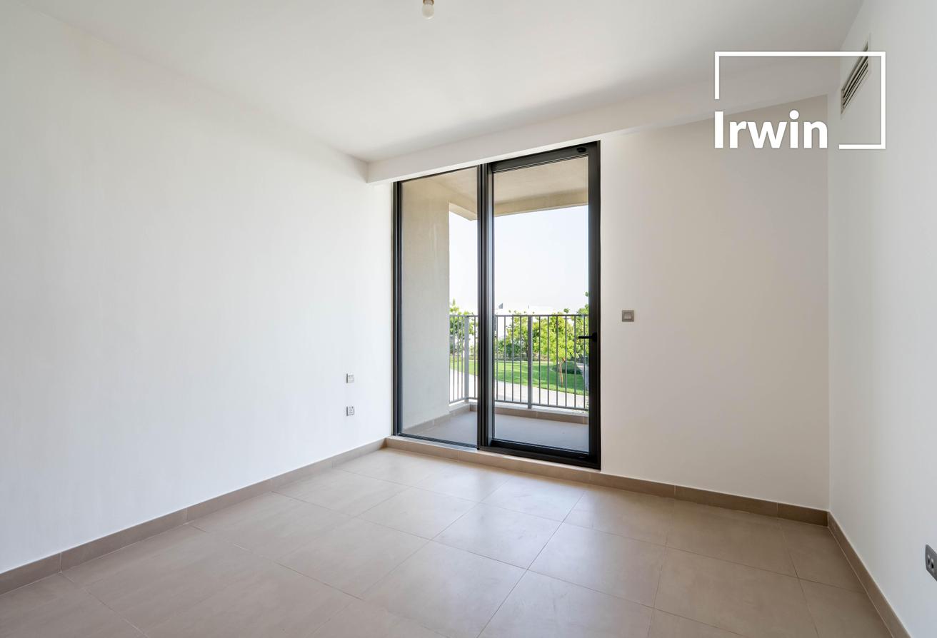 Vacant | Unfurnished | Largest Plot photo 17