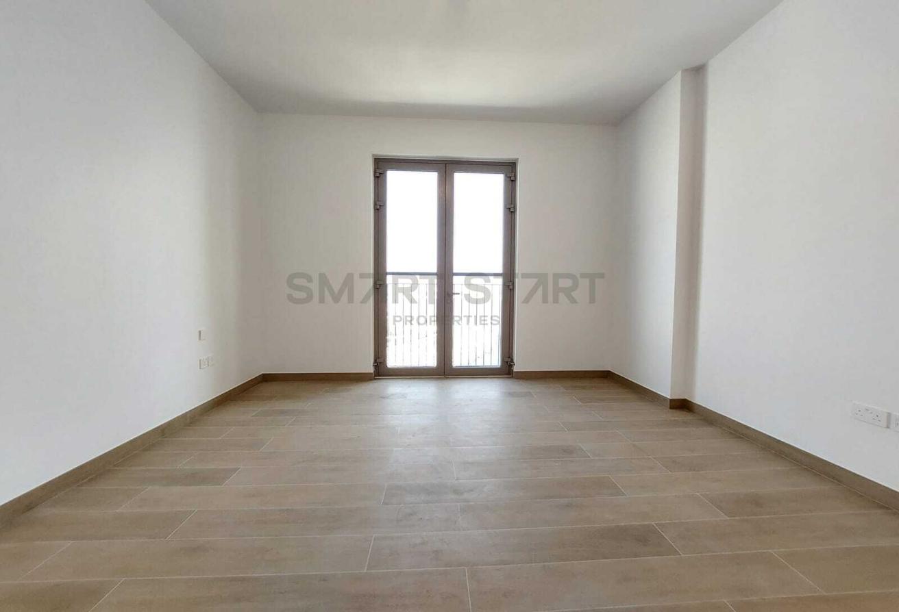 Sea View / Unfurnished / Perfect Location photo 3